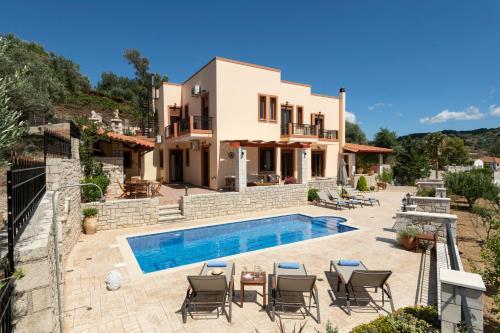 Apartamento Ageri Traditional Villa