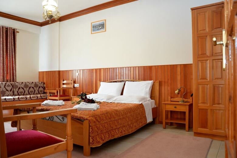 Hotel Adonis