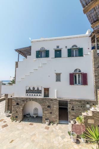 Seirines Apartments