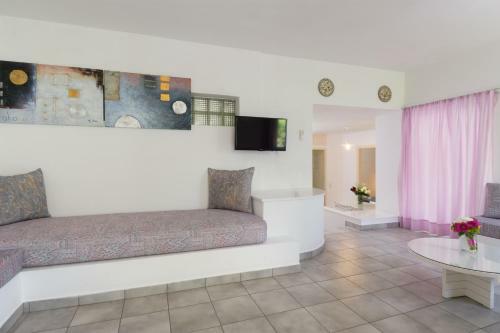 Markakis Apartments