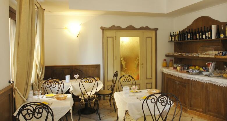 Hotel Castello Di Tavolara
