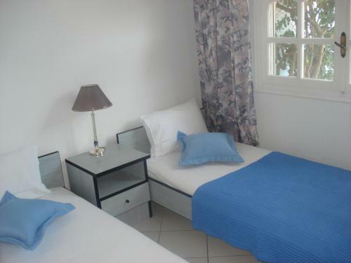 Dolphin Apartments