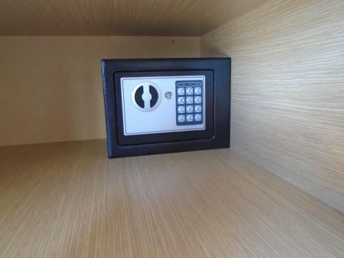 Hostal Orfeas Rooms