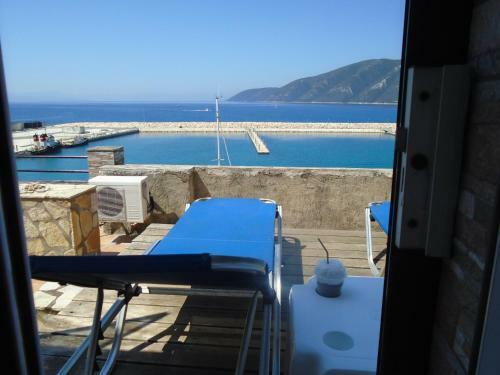 Hostal Orfeas Rooms