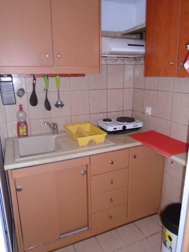 Hostal Orfeas Rooms