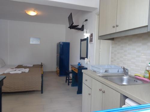 Honeymoon Beach Apartments