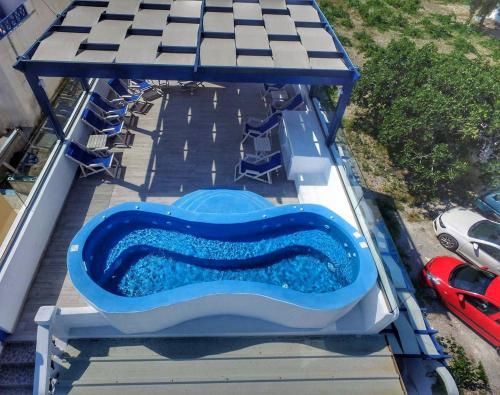 Honeymoon Beach Apartments