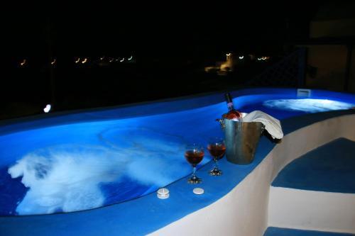 Honeymoon Beach Apartments