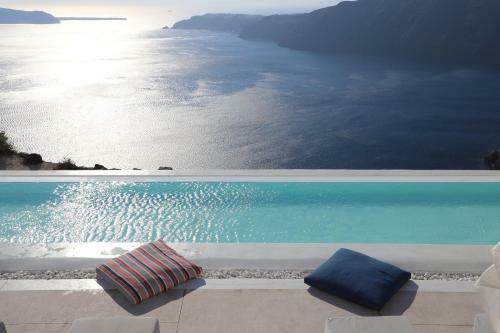 Hotel Rocabella Santorini Resort & Spa