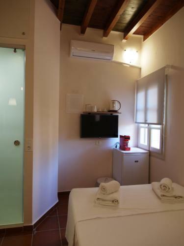 Hostal Fivos Pension