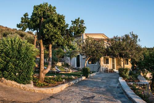 Villa Aoria Estate