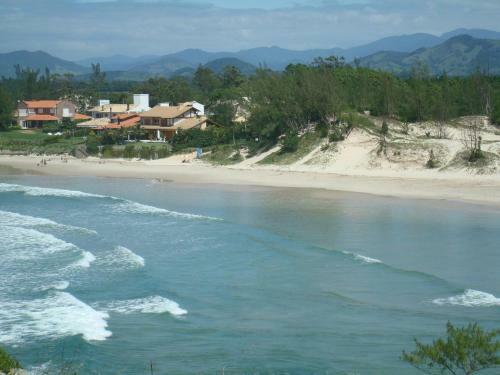 Flats Da Barrinha Da Ferrugem A 500mt Do Mar