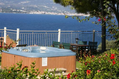 Irilena Studios And Apartments