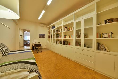 Architect Designer's Apartment In Kolonaki