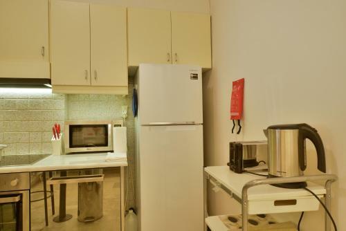 Architect Designer's Apartment In Kolonaki