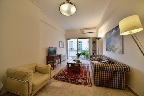 Architect Designer's Apartment In Kolonaki