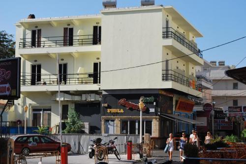 H14 Rooms & Apartments Adults Only