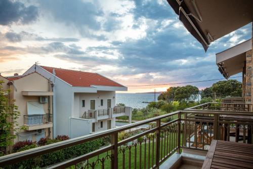 Hotel Royalty Suites Sea Side