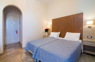 Hotel Elena