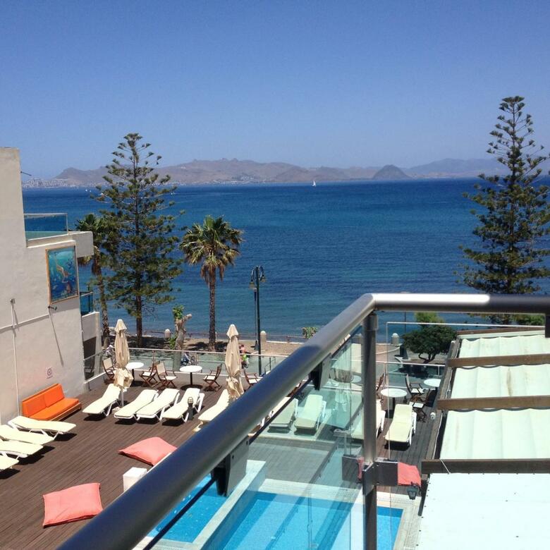 Aparthotel Bristol Sea View Apartments