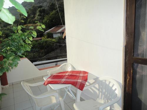 Hostal Archontika Apartments