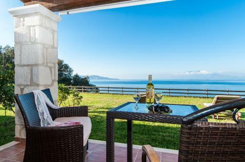 Kavos Psarou Villas