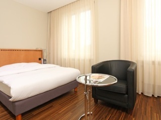 Elite Art Deco Swiss Q Hotel
