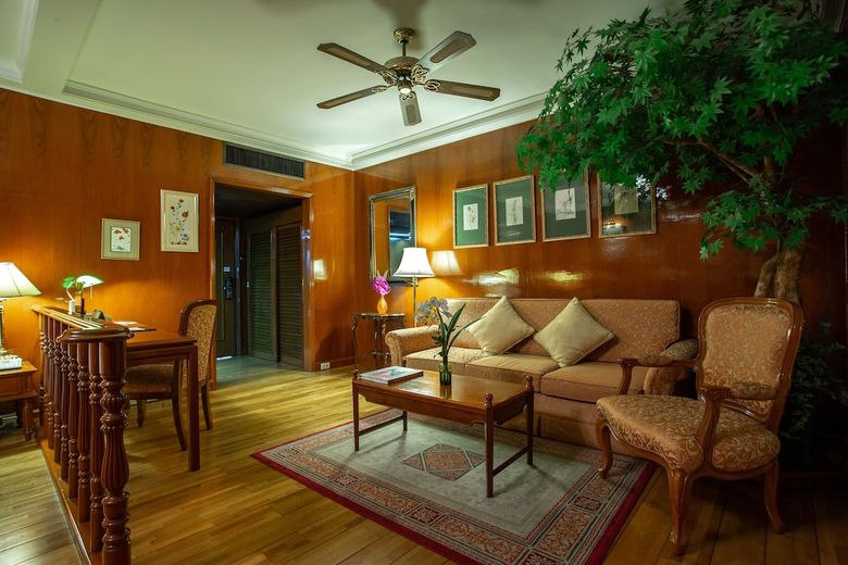 Hotel The Tawana Bangkok