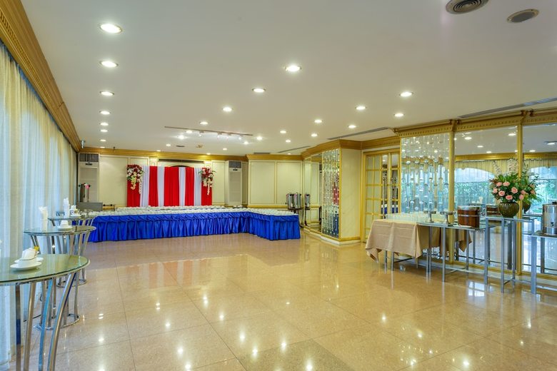 Hotel The Tawana Bangkok