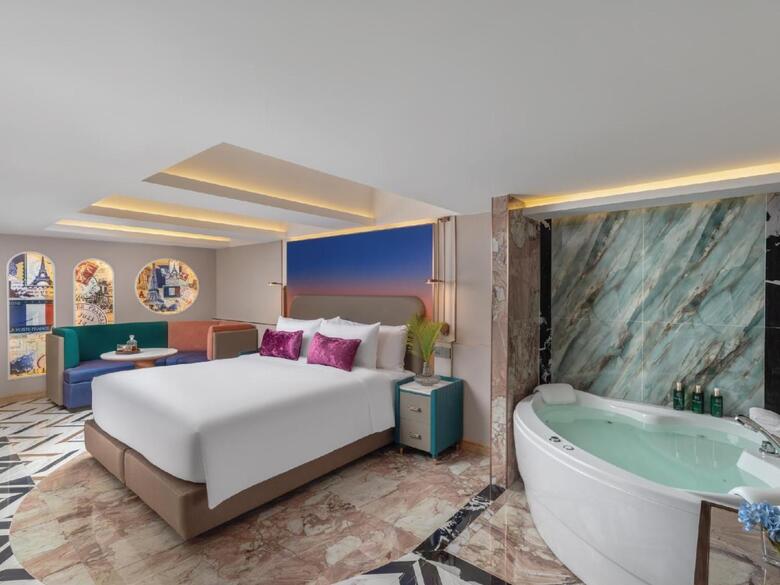 Hotel Grand President