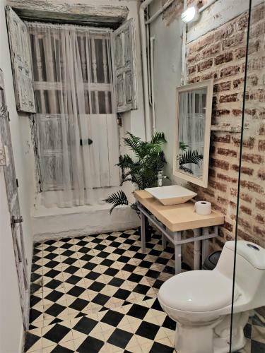 Be Lounge Hostel