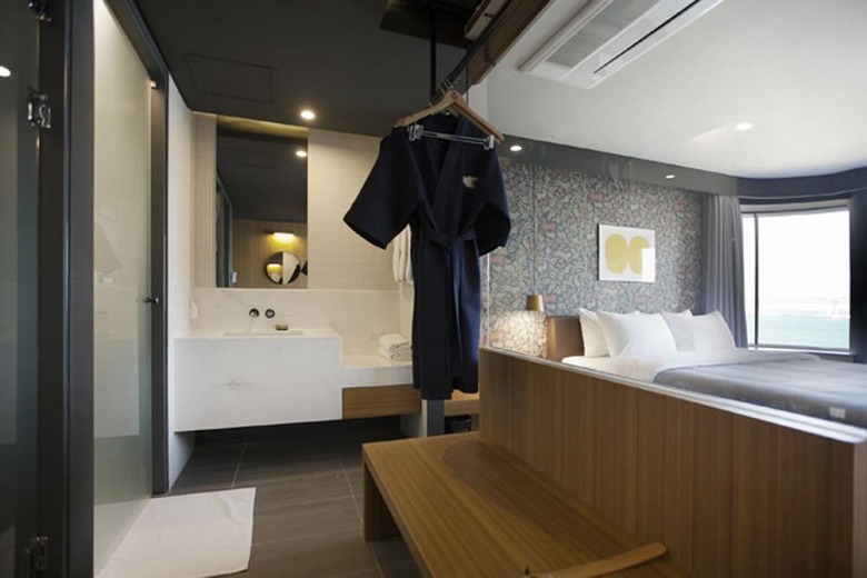 Gwangan Hound Hotel