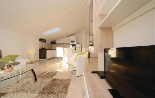 Apartment Hrvoja 05