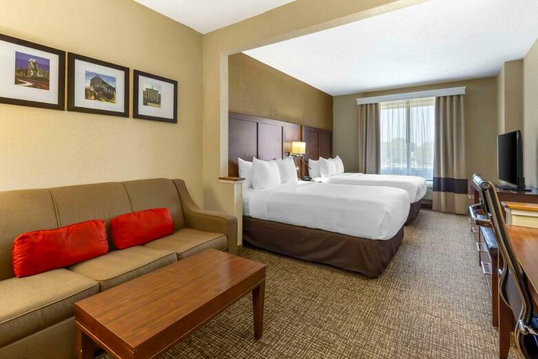 Hotel Comfort Suites