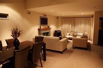 Hotel Arrowfield Apartments