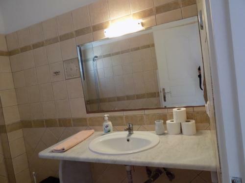 Kolona Apartments