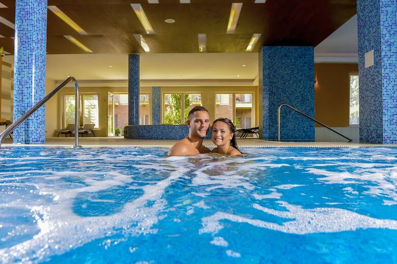 Royal Club Hotel