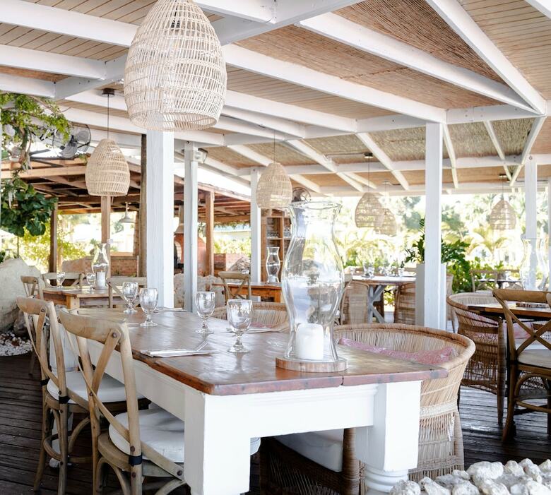 Hotel Villa Montana Beach Resort