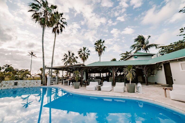 Hotel Villa Montana Beach Resort