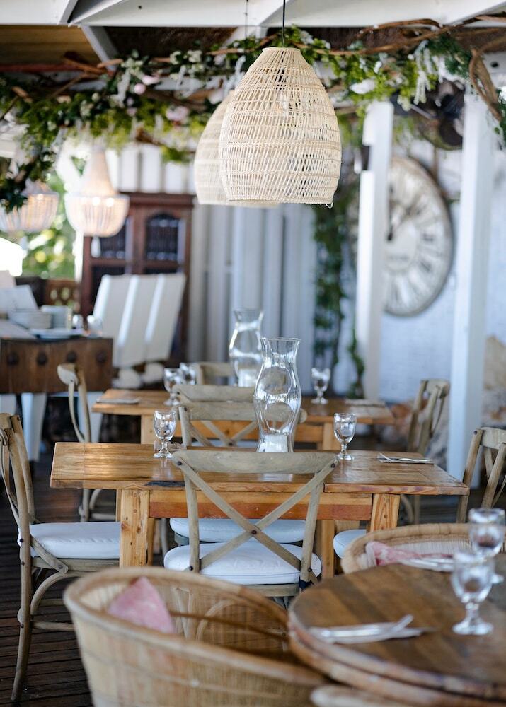 Hotel Villa Montana Beach Resort