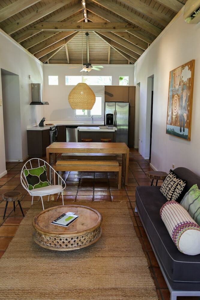 Hotel Villa Montana Beach Resort