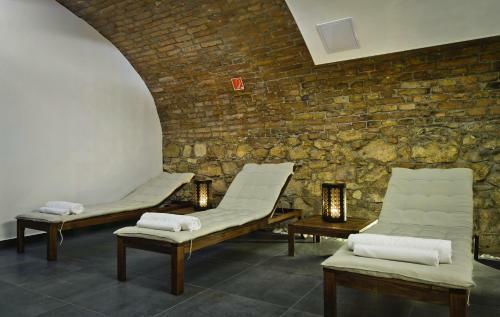 Adele Boutique Hotel