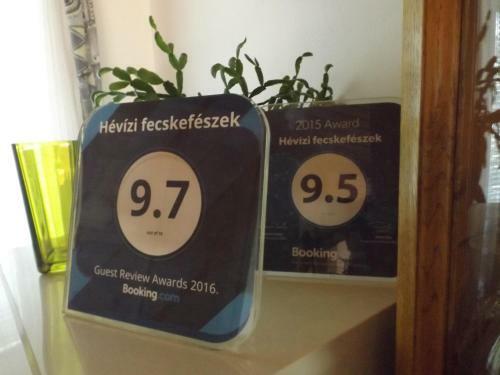 Hostal H�v�zi Fecskef�szek