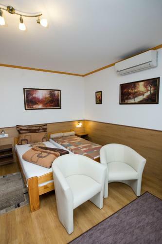 Hostal H�v�z Villa Familia