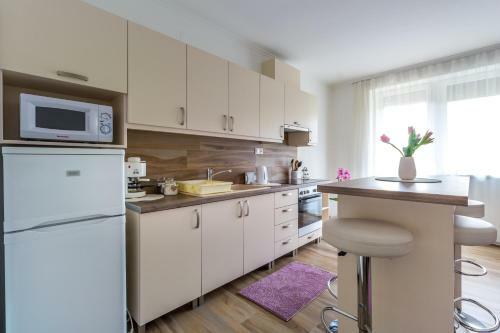 Apartamento Aqualiget-apartmanh�z