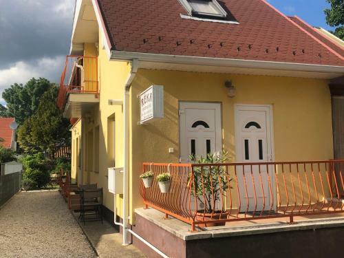 R�ka Apartmanh�z