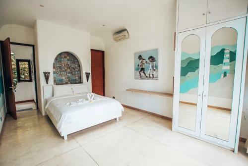 Nazeki Villa