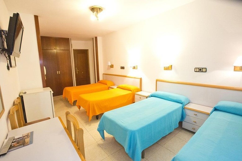 Hotel Lizana II