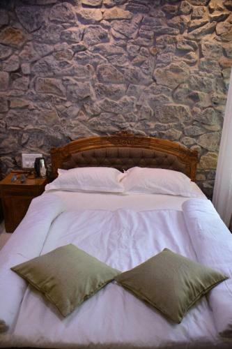 Hotel Toppers Corner