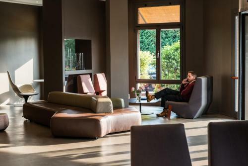 Point Hotel